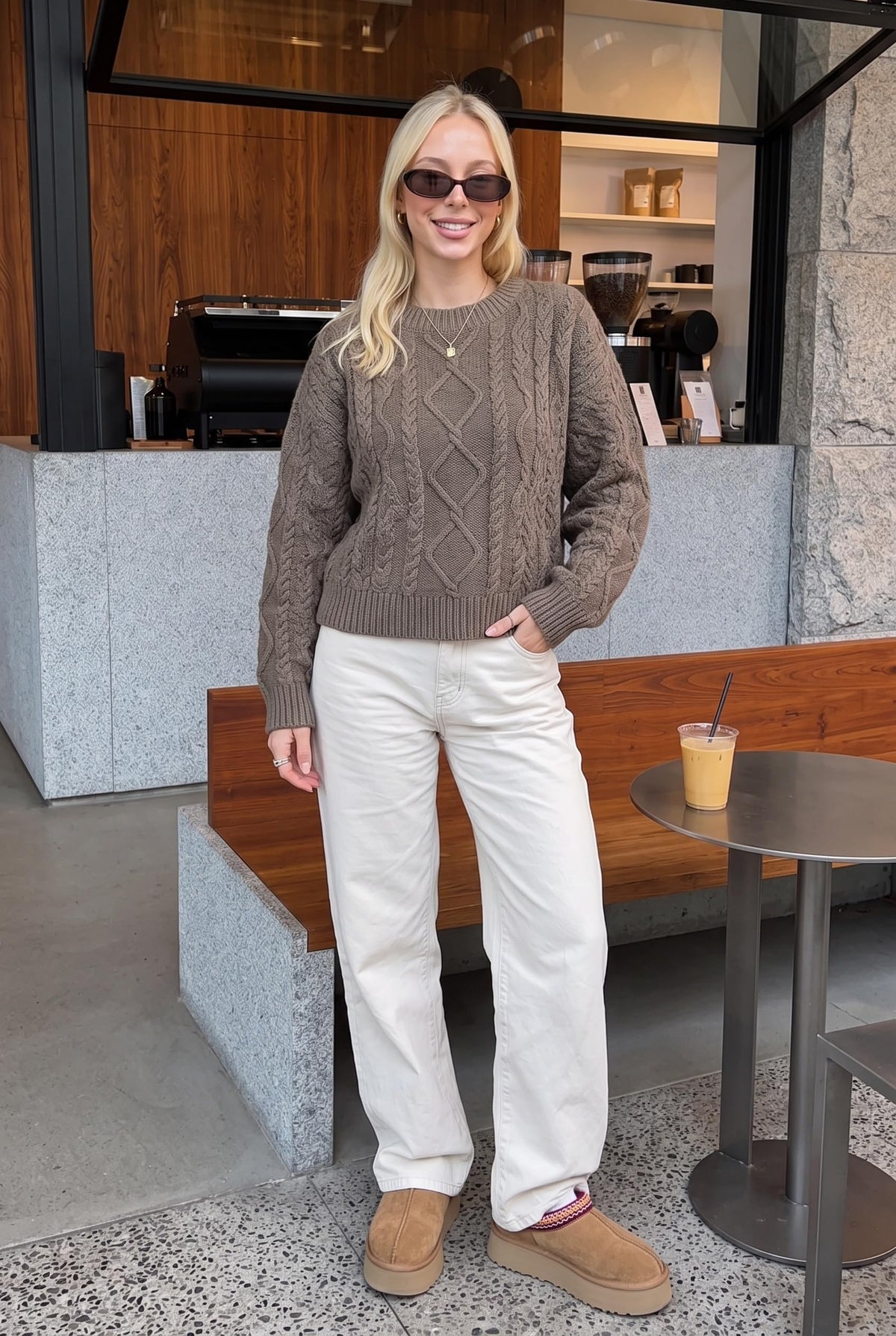 Arach&Cloz Women's Oversized Cropped Cable Knit Casual Sweater Tops